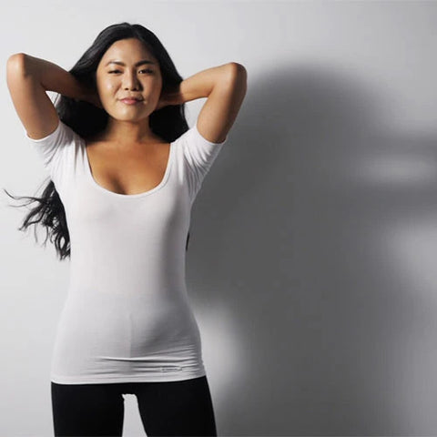 Women's Scoop Neck Moisture-Wicking Clothing